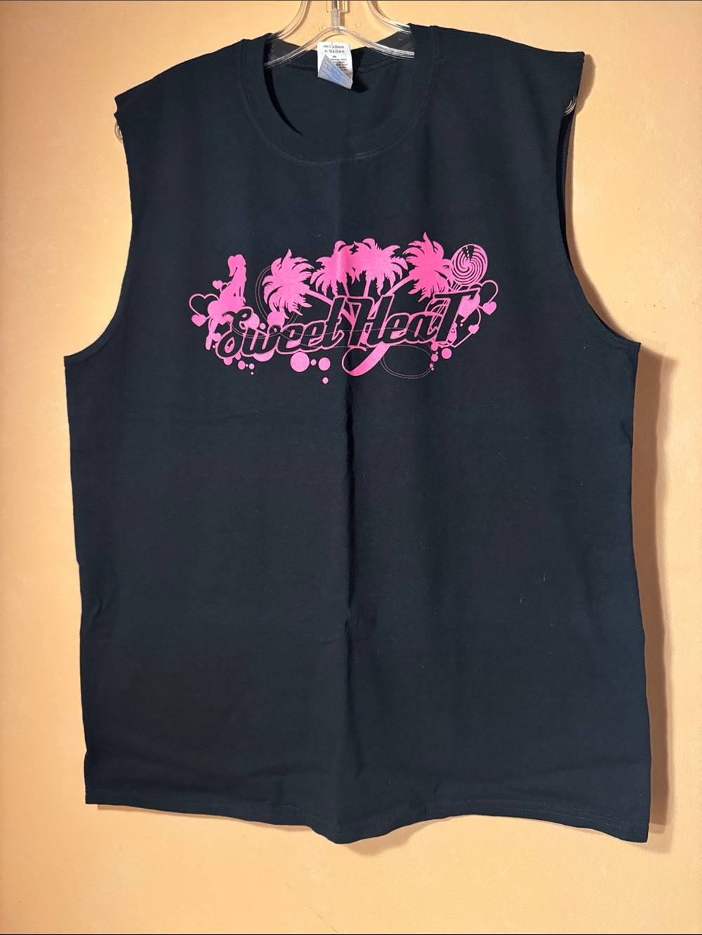 Sweet Heat Black Sleeveless Top with Pink Graphic EUC